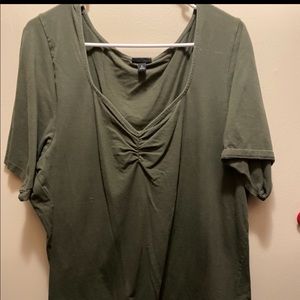 Torrid 5 Foxy Sweetheart Top fits 26/28